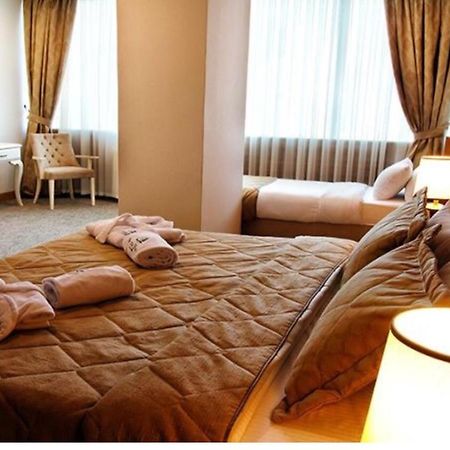 Mana Airport Hotel Arnavutkoy Екстериор снимка