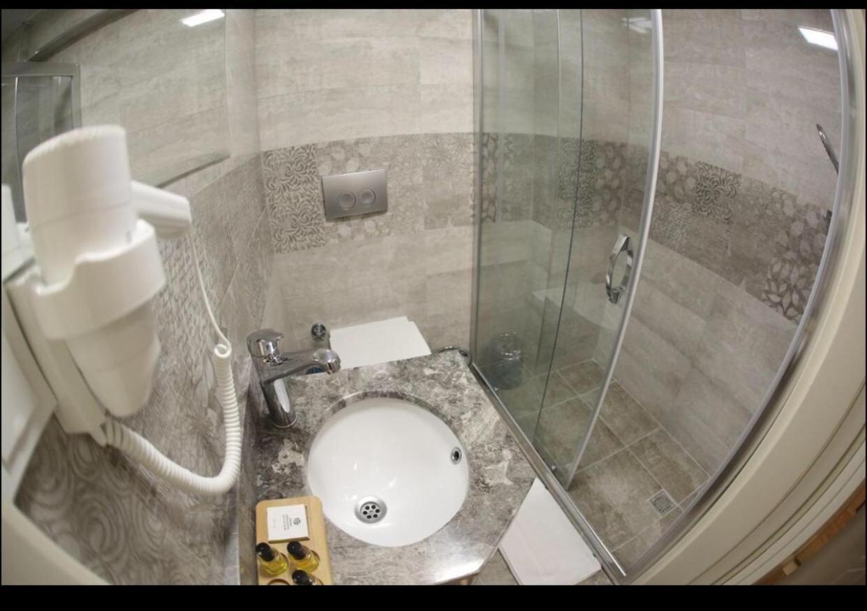 Mana Airport Hotel Arnavutkoy Екстериор снимка